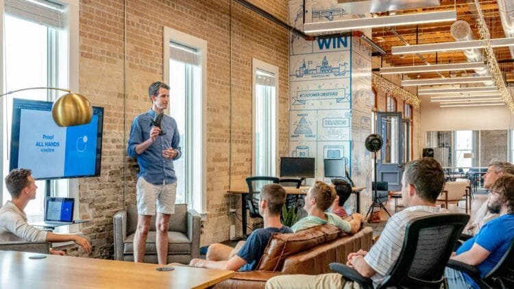 Exploring the Management Styles of Effective Leaders