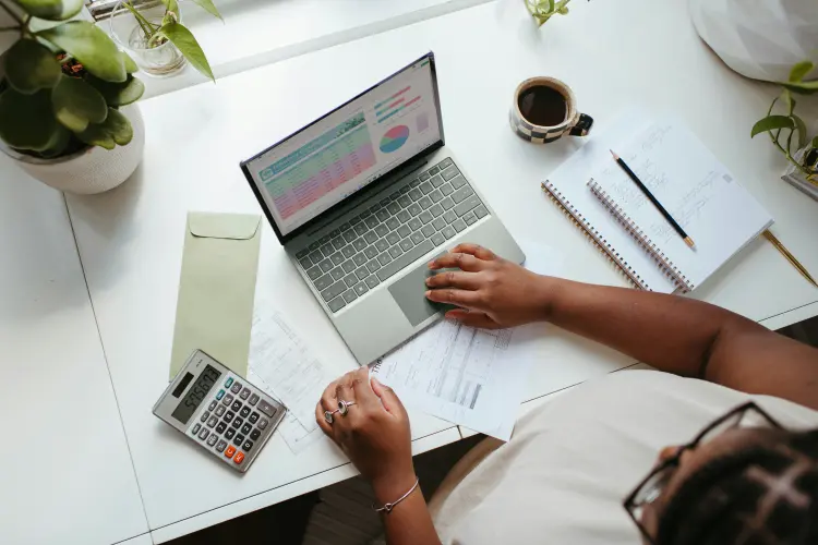 Understanding ROI in Higher Education: How Students Evaluate the Value of an MBA or BBA Degree